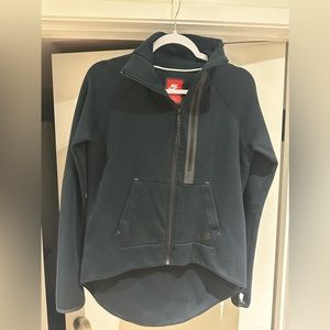 Nike zip up sweatshirt hi-low back size medium